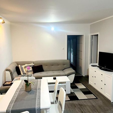 Apartment Gajac C72 Новаля Екстериор снимка